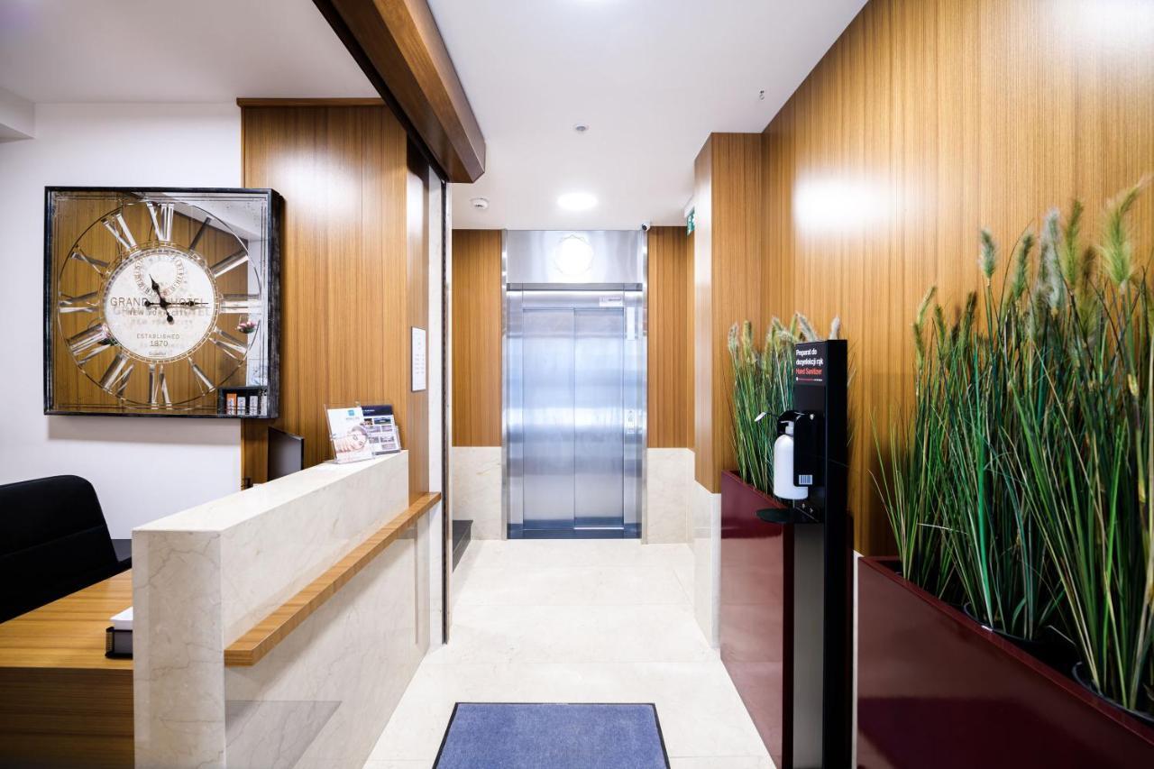 Aparthotel Inspire Miodova Residence คราคูฟ ภายนอก รูปภาพ